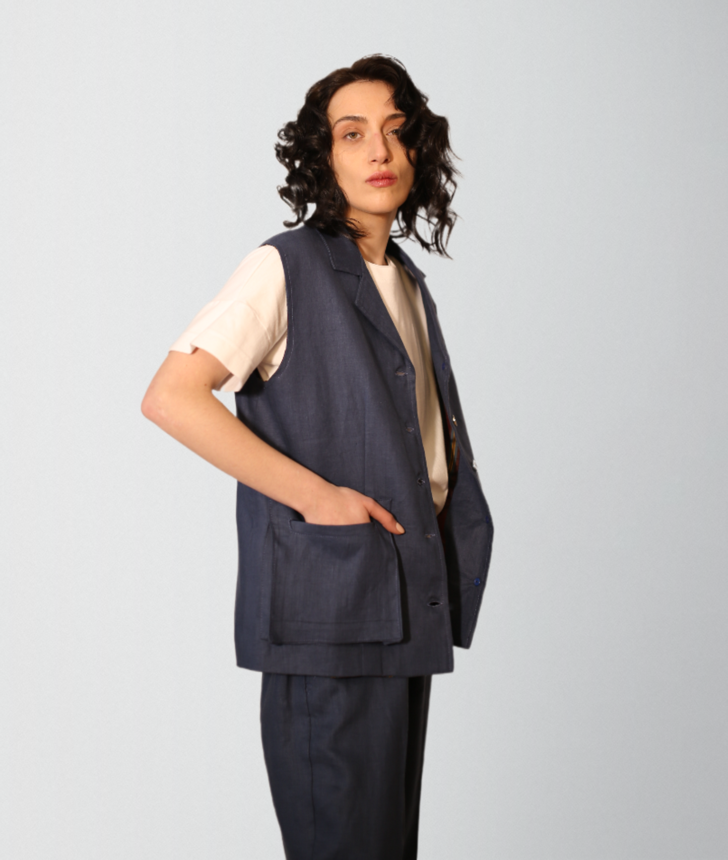 Medium weight linen gilet outfit