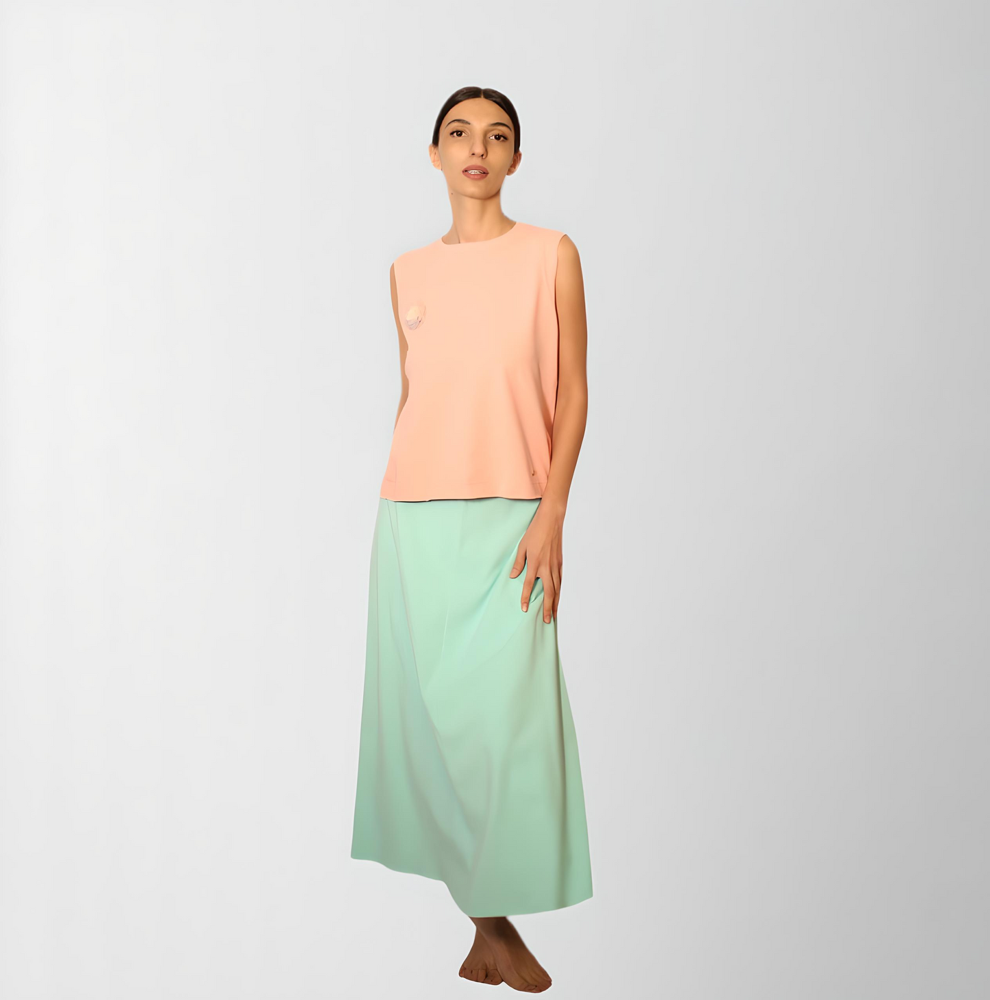 Soft lightweight cotton jersey skirt with grosgrain buckle belt