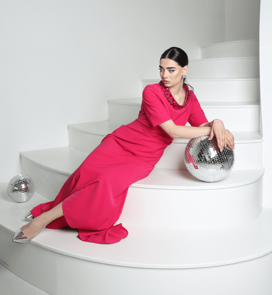Luxury evening fuschia dress made with handmade neck crystals - Baleni