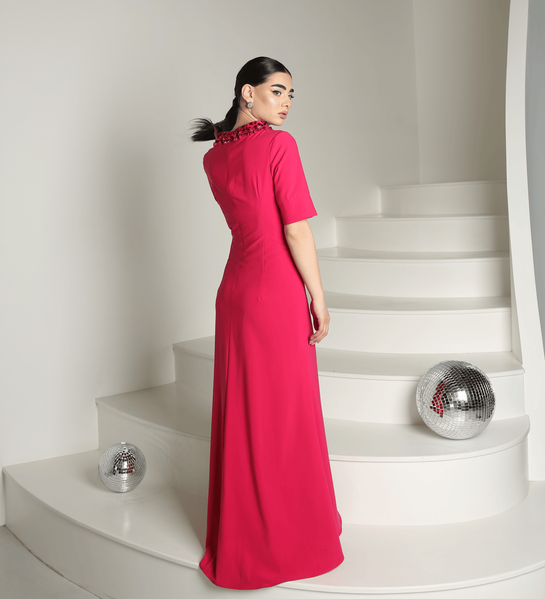 Luxury evening fuschia dress made with handmade neck crystals - Baleni
