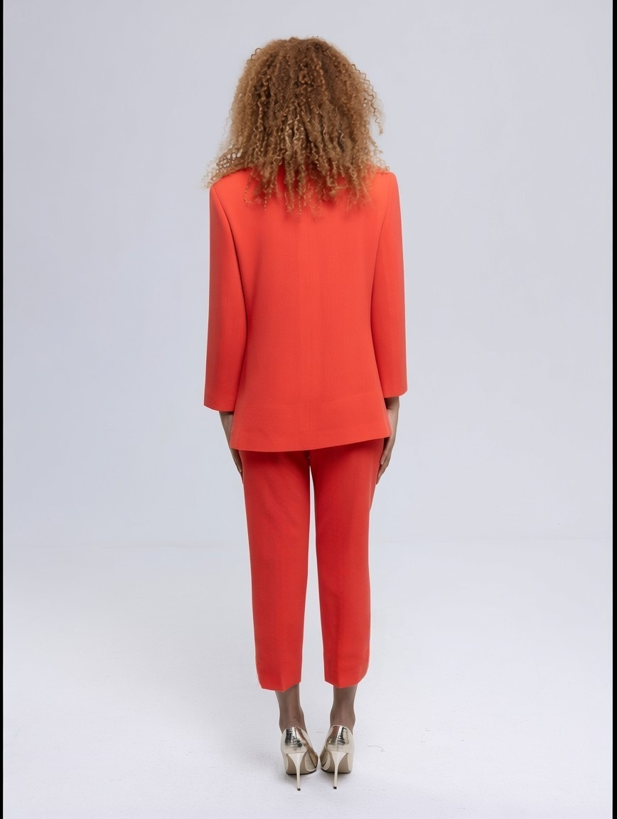 Doublewave Crepe Slim Crop Pants Ensemble