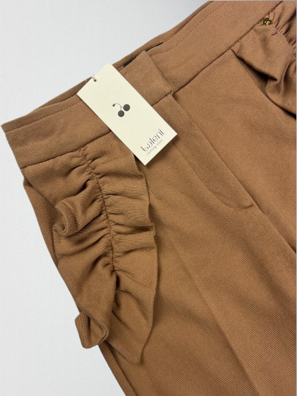 Jersey pants with ruffle pockets