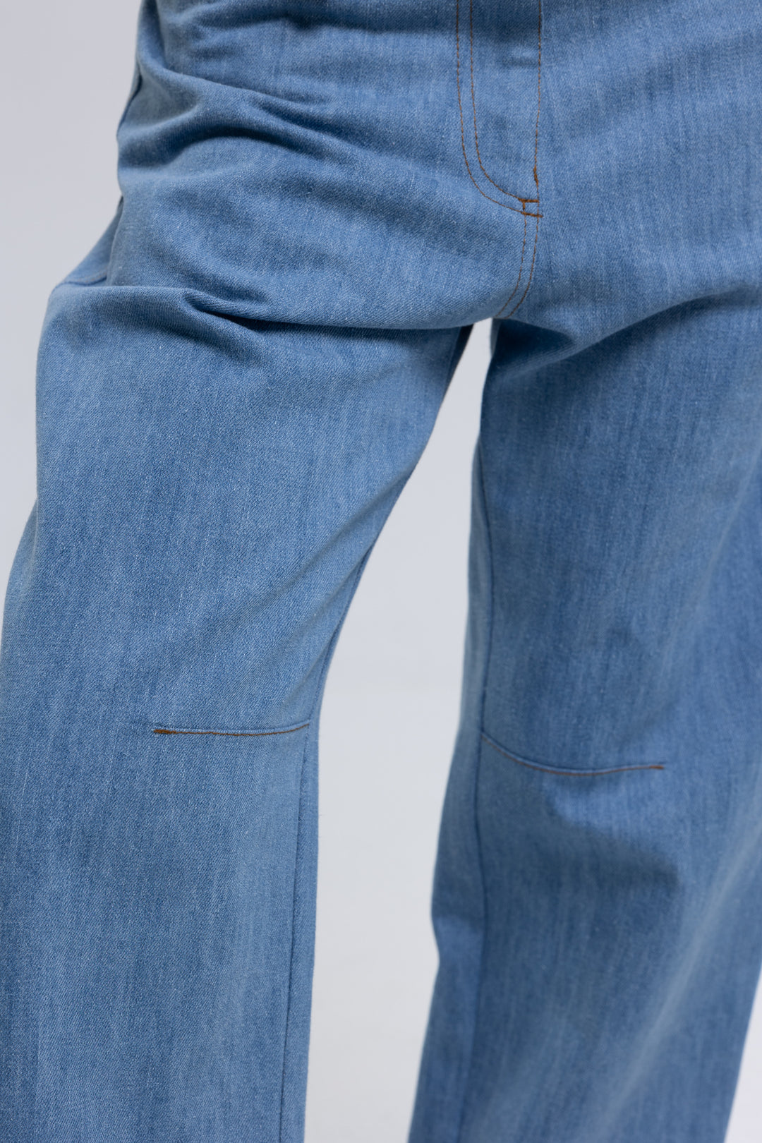 Ankle length jeans for women, made in Armenia - Baleni