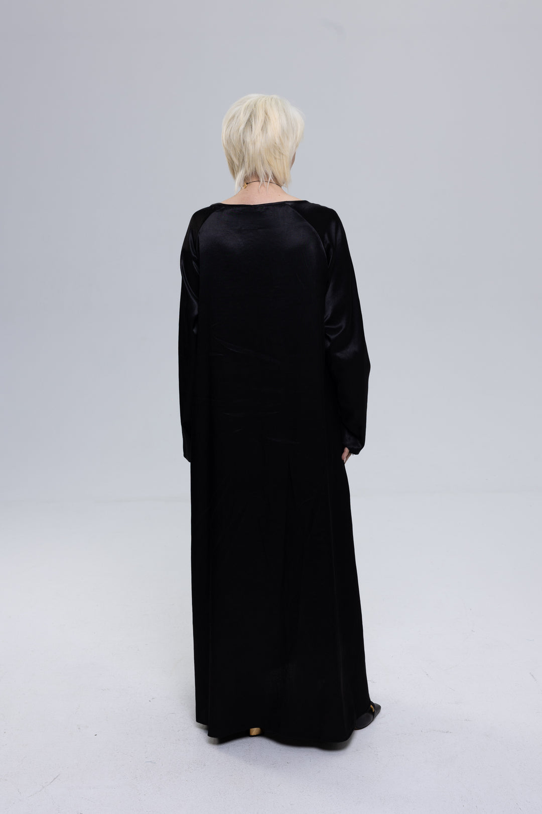 Black long sleeve maxi dress in viscose satin - Baleni