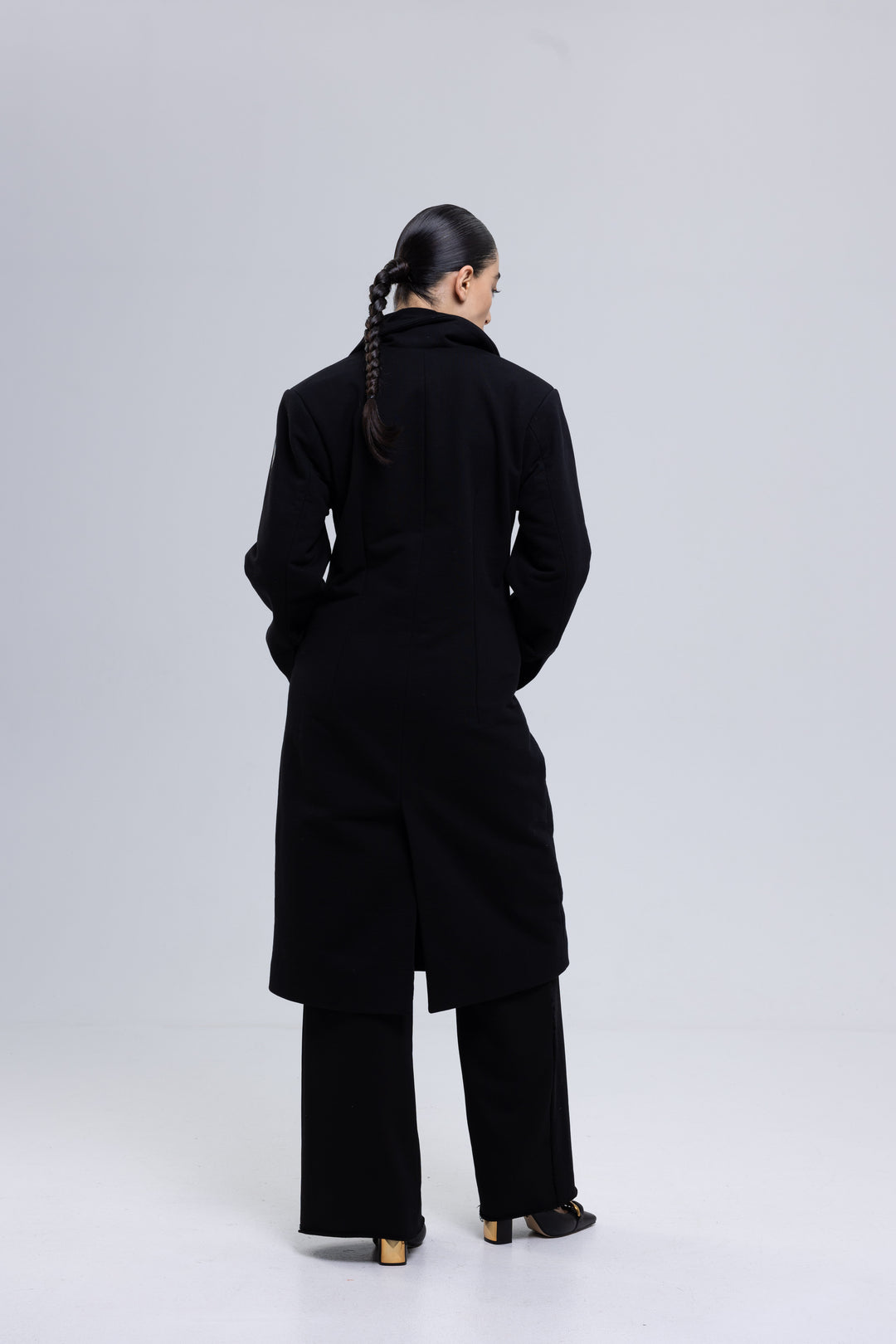 Black single-breasted coat with notched lapel and welt pockets - Baleni