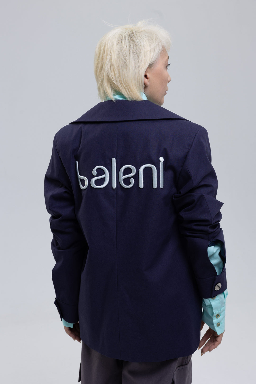 Blue oversized cotton canvas blazer for women