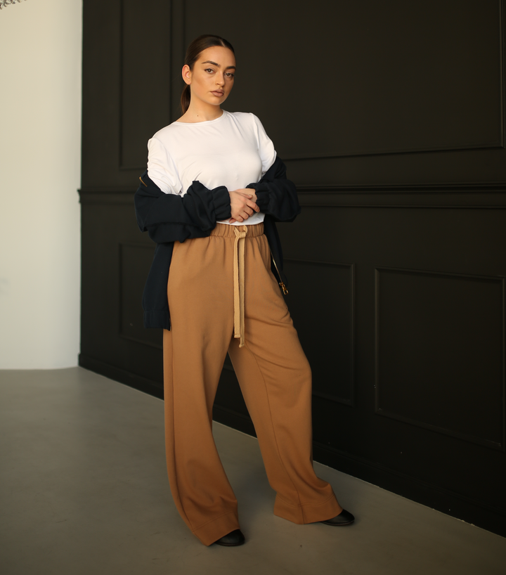 Women's brown sweatpants with drawstring by Baleni