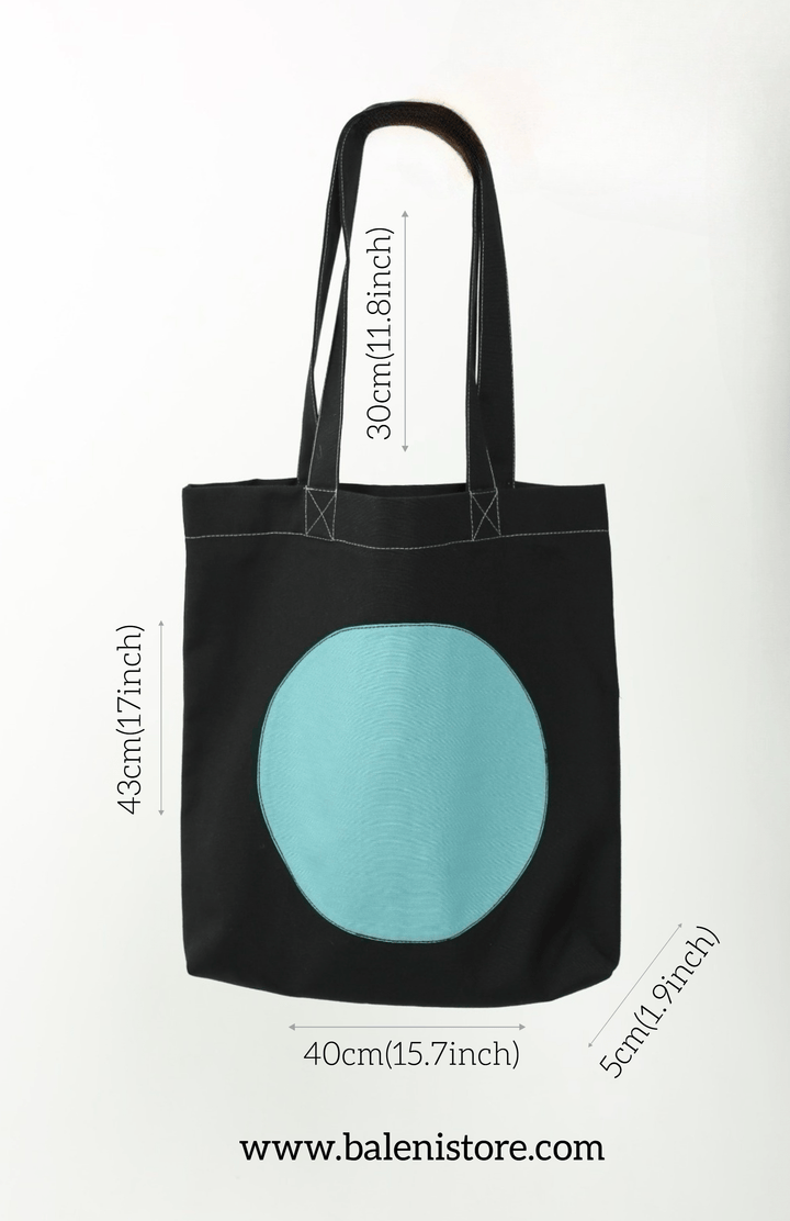 Cotton tote bag front patch detail