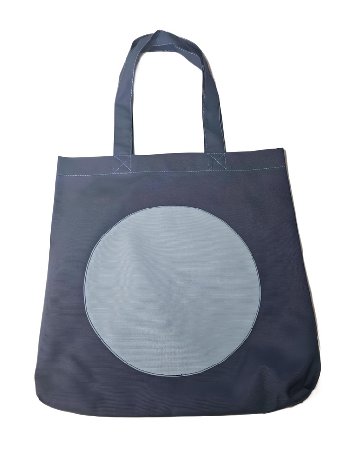 Cotton tote bag with circular front patch