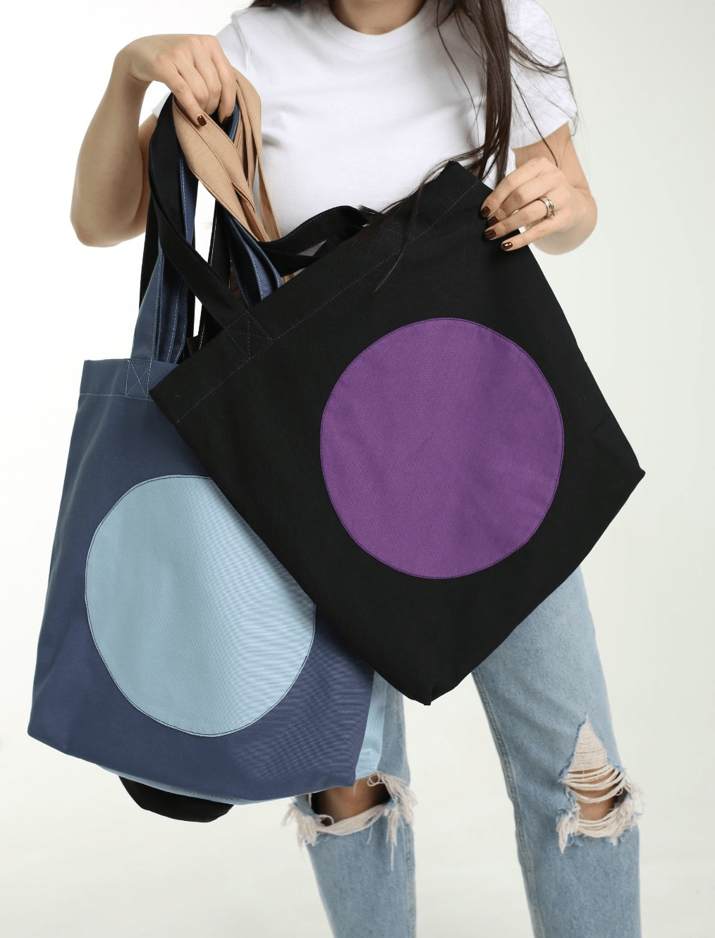 Two-tone canvas shoulder bag by Baleni