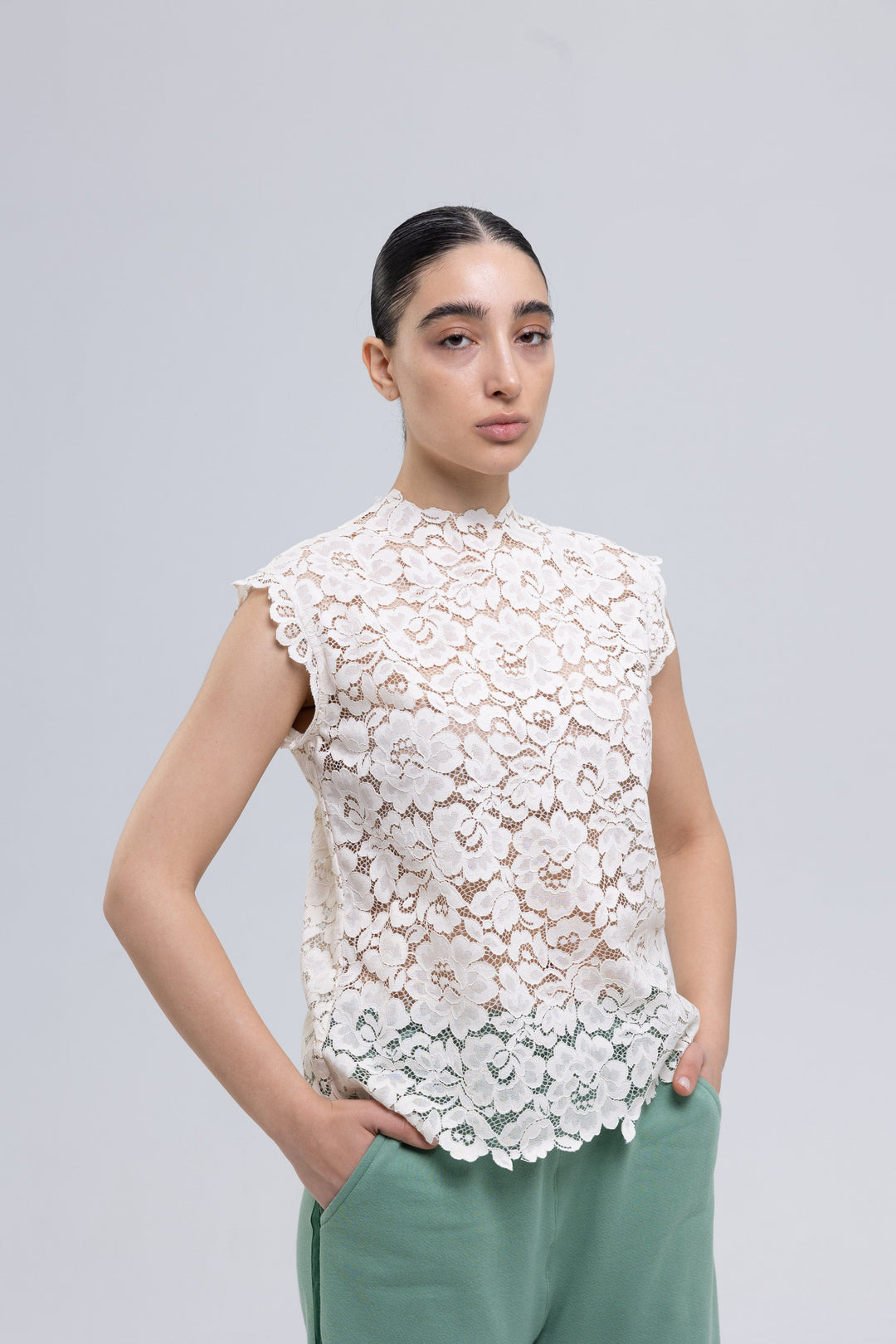 Off-white sleeveless cotton lace top for women