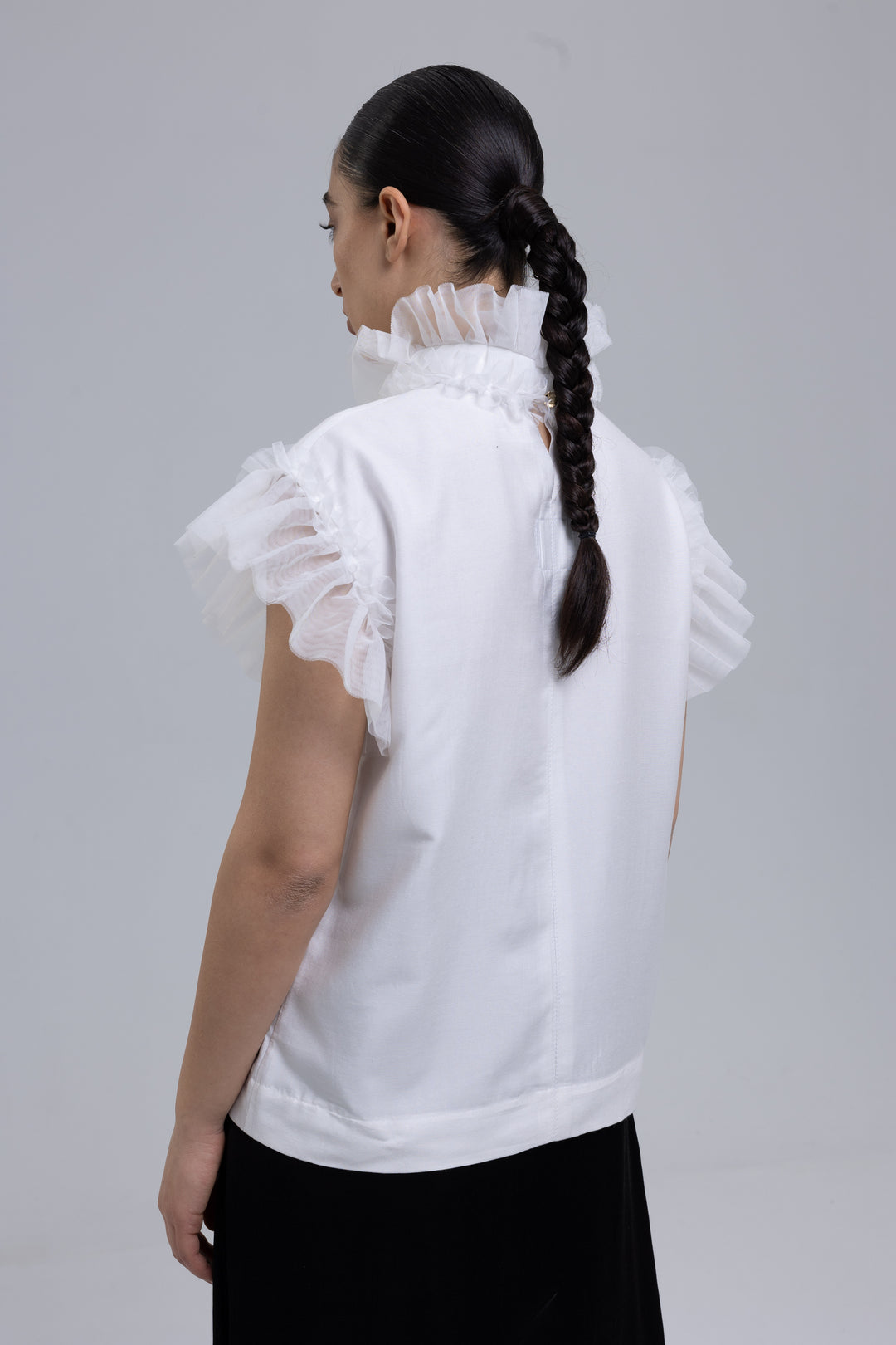 Silk linen blouse with frilled lace