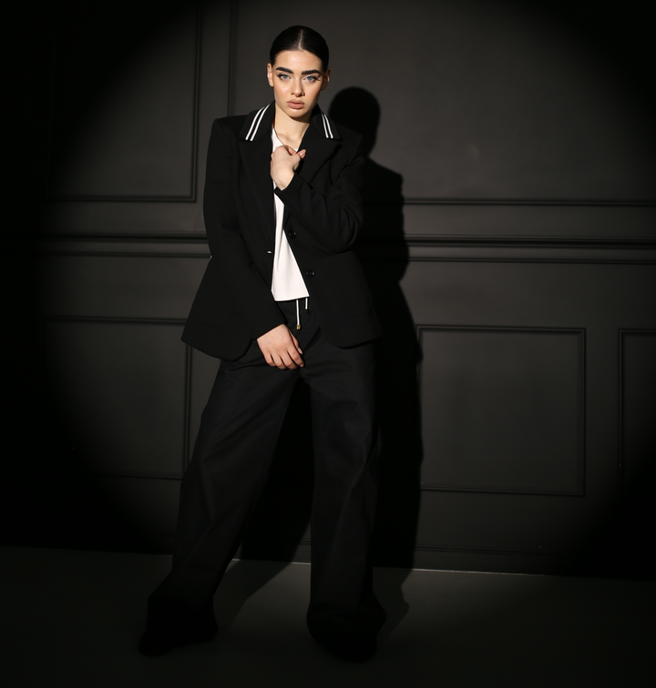 Women's black blazer with two large patch pockets, made in Armenia - Baleni